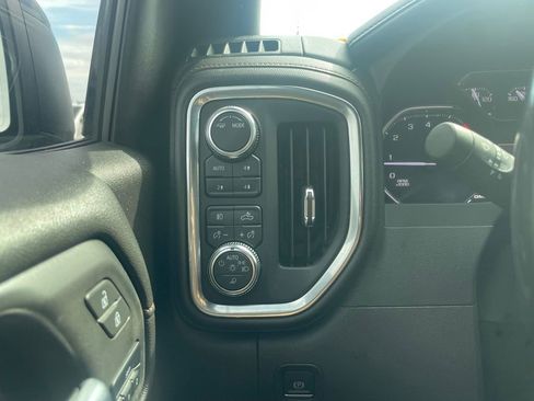 Used 2021 GMC Sierra 1500 AT4 w/ Off-Road Performance Package image 13