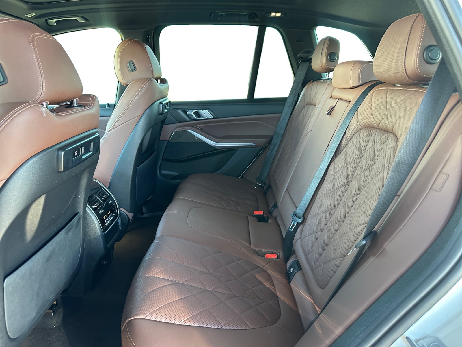Used 2023 BMW X5 xDrive40i w/ Premium Package AWD/4WD image 13