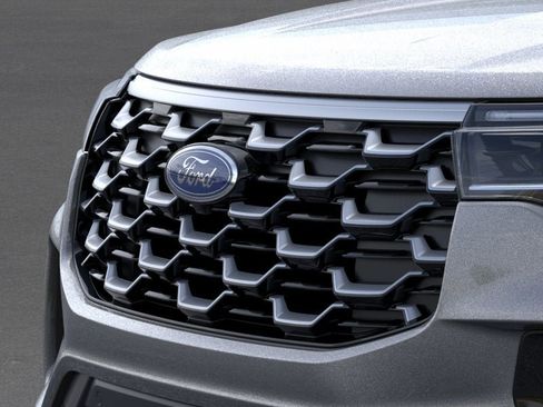 New 2026 Ford Explorer Platinum AWD/4WD image 17