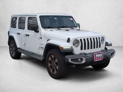 Used 2018 Jeep Wrangler Unlimited Sahara AWD/4WD image 3
