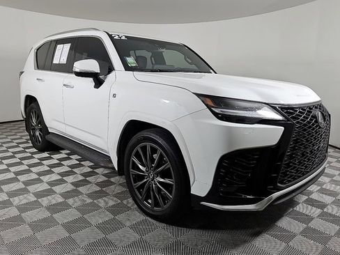 Used 2022 Lexus LX 600 F Sport image 4