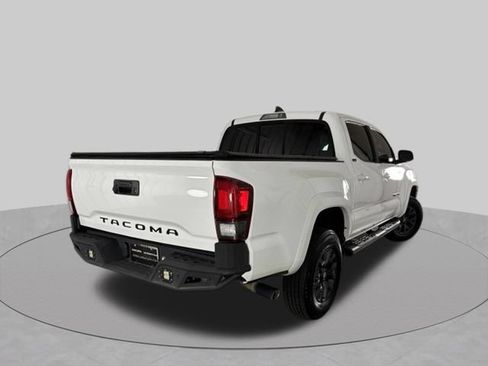 Used 2020 Toyota Tacoma SR5 w/ SR5 Appearance Package (SM) RWD image 7