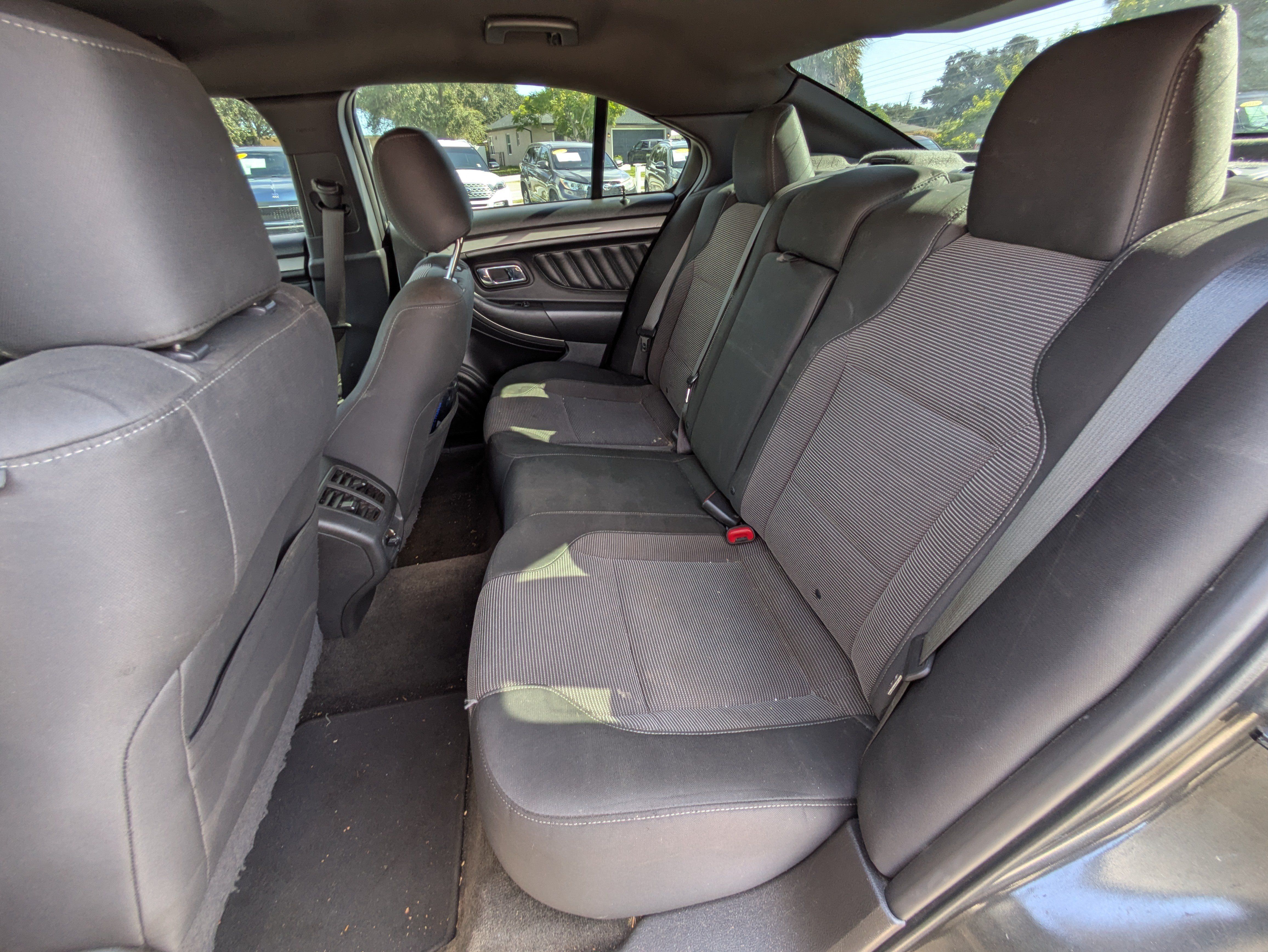 Used 2015 Ford Taurus SEL FWD image 13