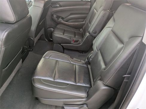 Certified 2020 Chevrolet Suburban LT w/ Luxury Package image 27