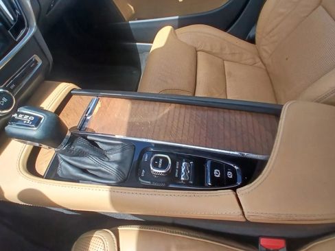 Used 2017 Volvo S90 T6 Inscription w/ Vision Package AWD/4WD image 31