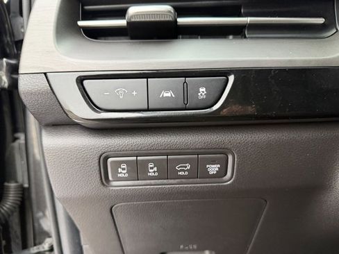 Used 2022 Kia Carnival SX image 28