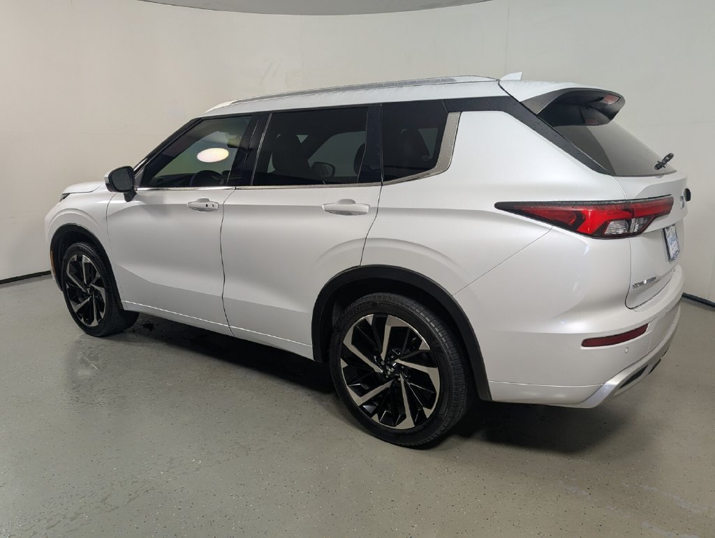 Used 2022 Mitsubishi Outlander SEL FWD image 5