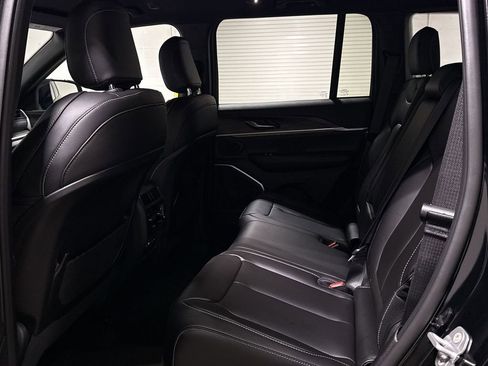 New 2026 Jeep Grand Cherokee Limited AWD/4WD image 22