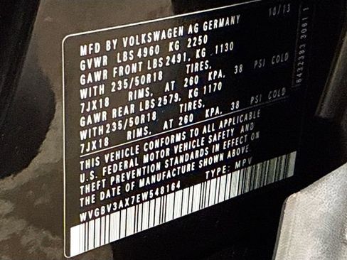 Used 2014 Volkswagen Tiguan SEL image 32