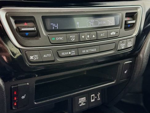 Used 2022 Honda Ridgeline Black Edition image 17