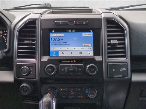 Used 2018 Ford F150 XLT w/ Equipment Group 302A Luxury image 14