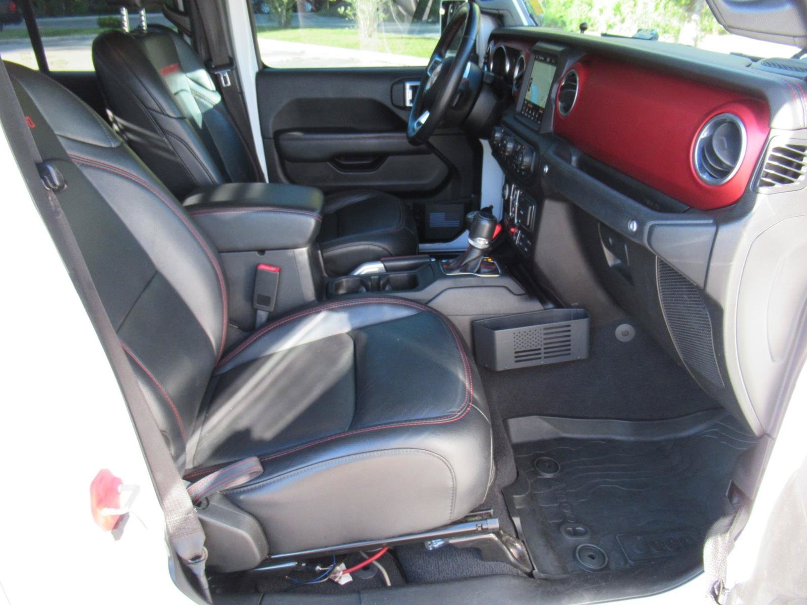 Used 2020 Jeep Gladiator Rubicon AWD/4WD image 8