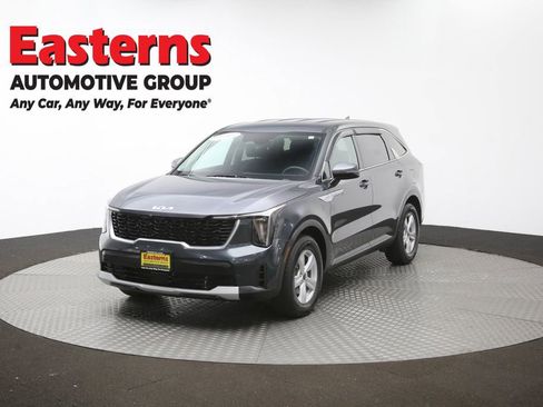 Used 2024 Kia Sorento LX FWD image 55