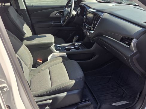 Used 2020 Chevrolet Traverse LT FWD image 13