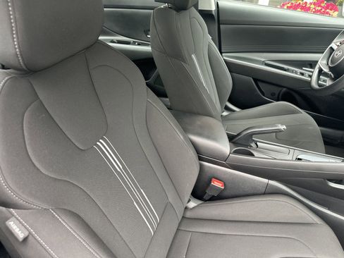 Used 2024 Hyundai Elantra SEL image 29