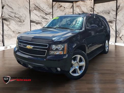 Used 2007 Chevrolet Tahoe LTZ w/ LTZ Preferred Equipment Group AWD/4WD image 3