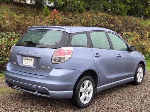 Used 2006 Toyota Matrix XR image 1