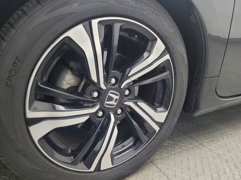 Used 2017 Honda Civic Touring image 31