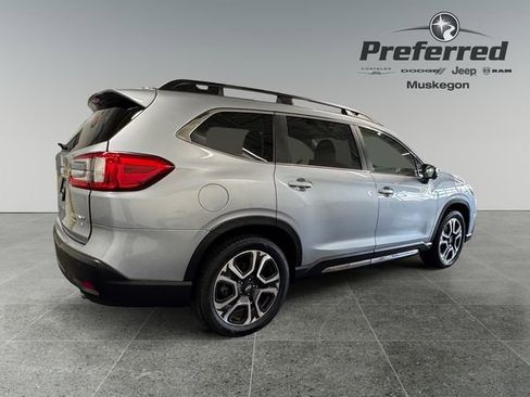 Used 2023 Subaru Ascent Limited w/ Technology Package AWD/4WD image 17