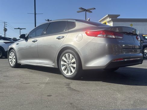 Used 2018 Kia Optima EX image 6