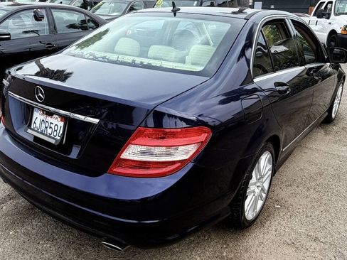 Used 2009 Mercedes-Benz C 300 Sedan image 5