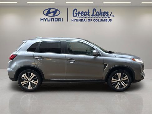 Used 2025 Mitsubishi Outlander Sport SE image 6