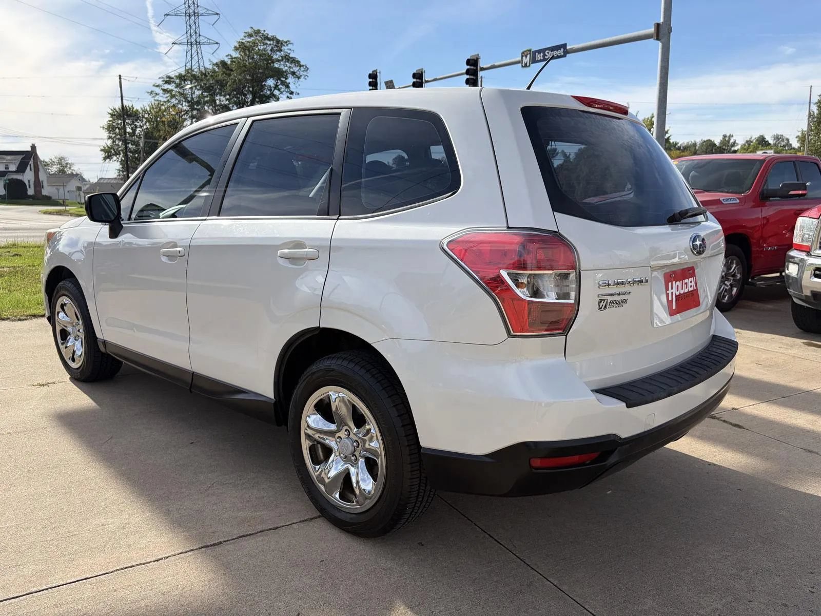 Used 2014 Subaru Forester 2.5i AWD/4WD image 6