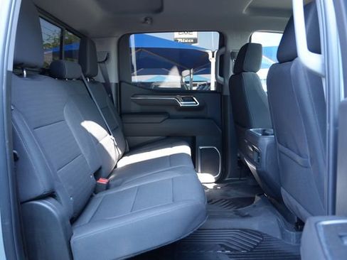 Used 2024 Chevrolet Silverado 1500 LT Trail Boss w/ Convenience Package II AWD/4WD image 12
