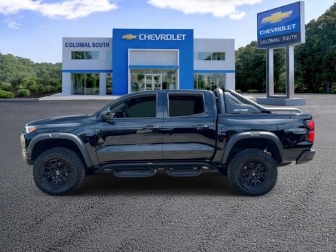 Certified 2025 Chevrolet Colorado ZR2 w/ Midnight Edition AWD/4WD image 3
