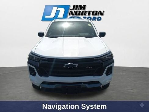 Used 2023 Chevrolet Colorado Z71 w/ Z71 Convenience Package 2 image 3