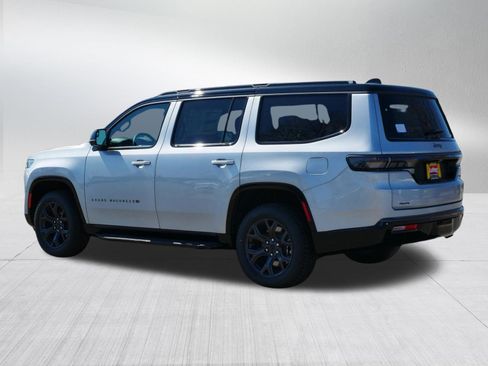 New 2026 Jeep Grand Wagoneer 4WD image 5