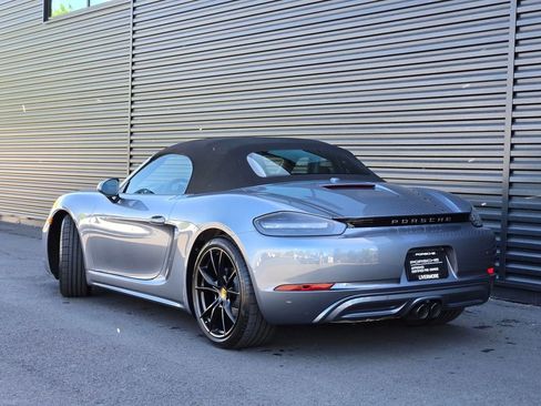 Used 2025 Porsche 718 Boxster image 3