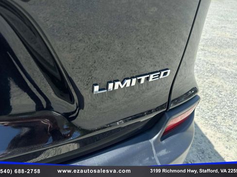 Used 2019 Jeep Cherokee Limited AWD/4WD image 12