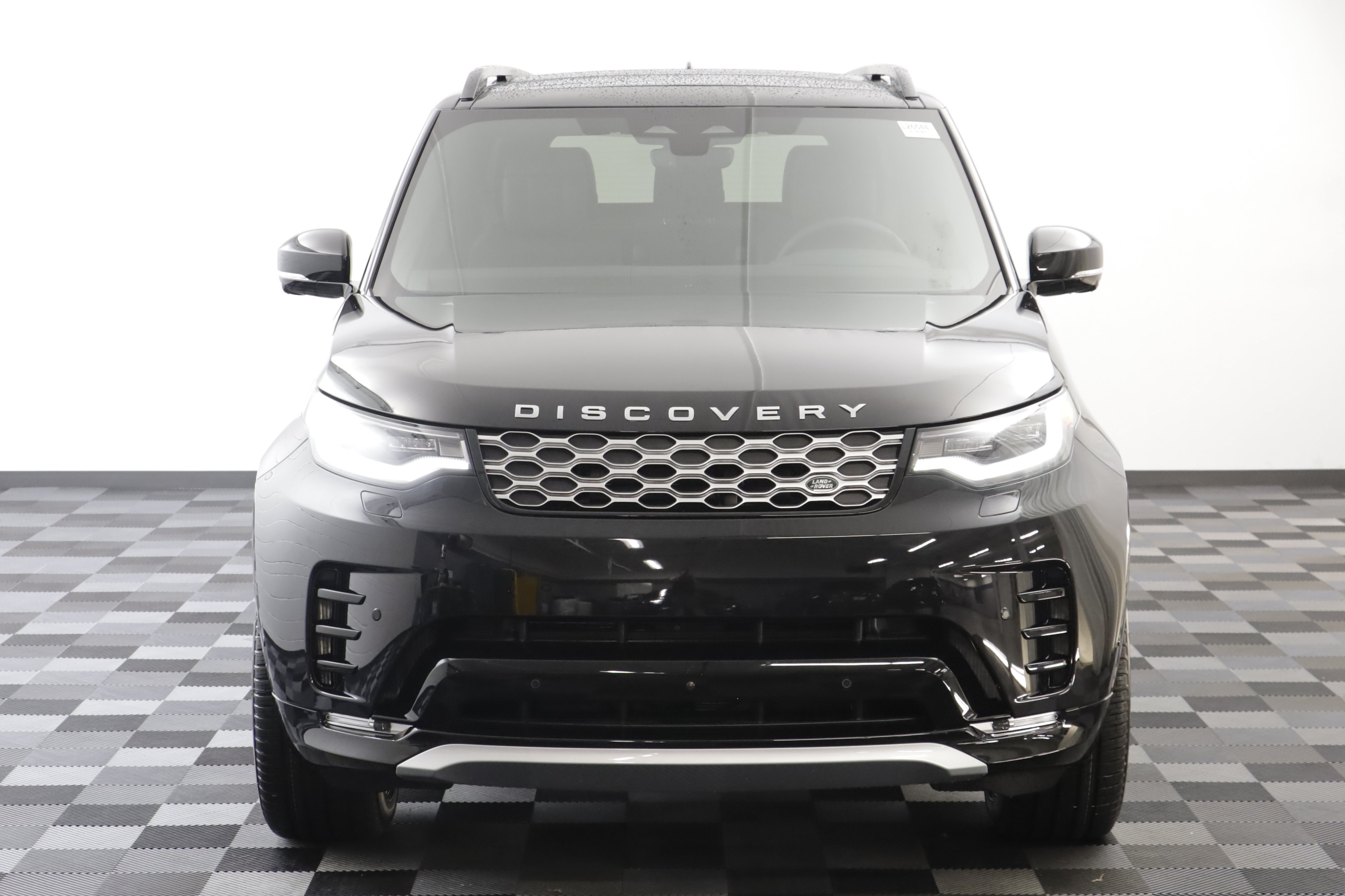 New 2026 Land Rover Discovery Limited Edition AWD/4WD image 29