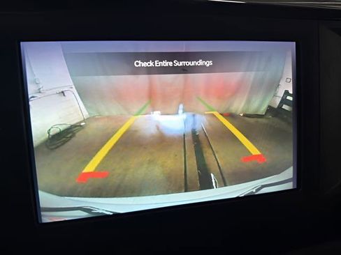 Used 2023 Chrysler Voyager LX FWD image 21