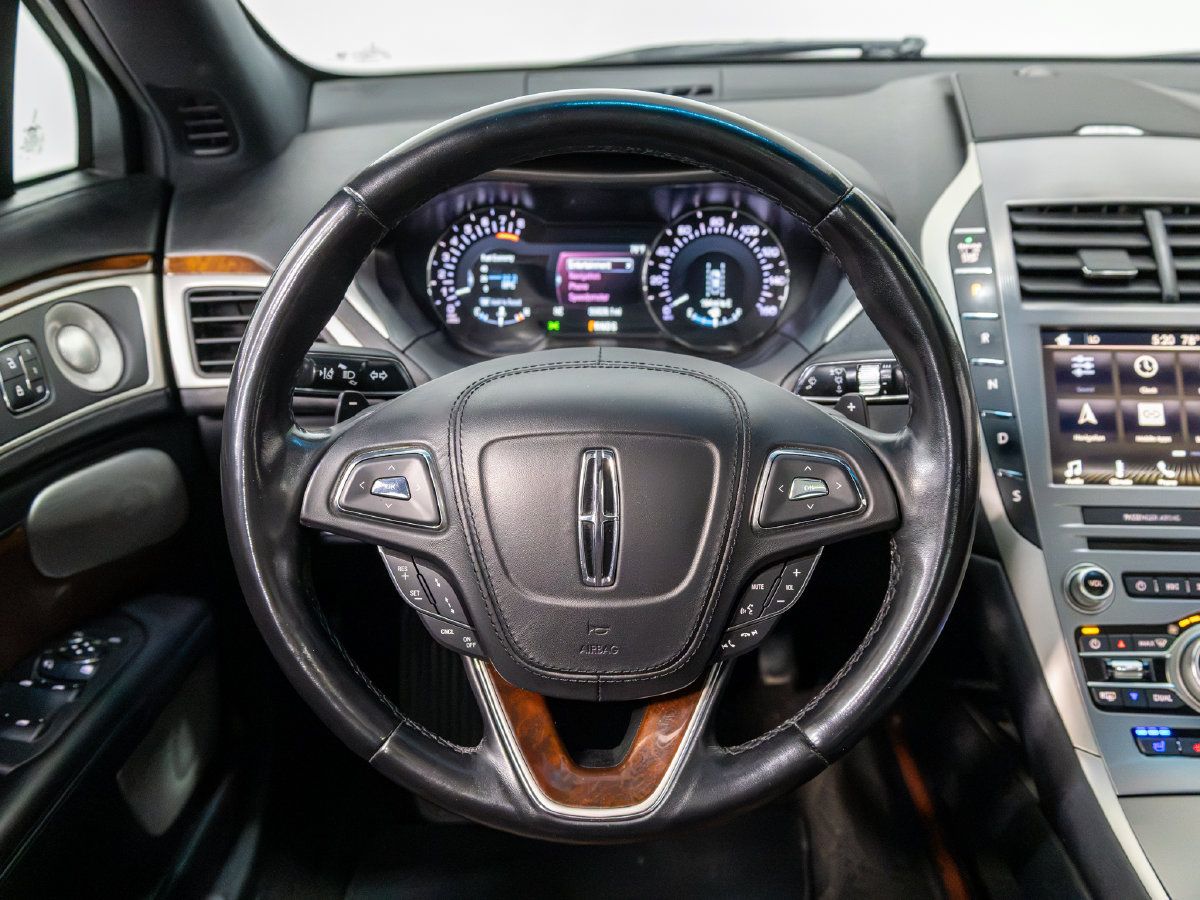 Used 2019 Lincoln MKZ Reserve w/ Luxury Package AWD/4WD image 21