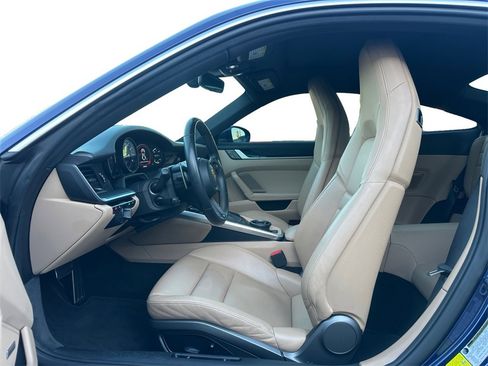 Used 2020 Porsche 911 Carrera 4S image 9