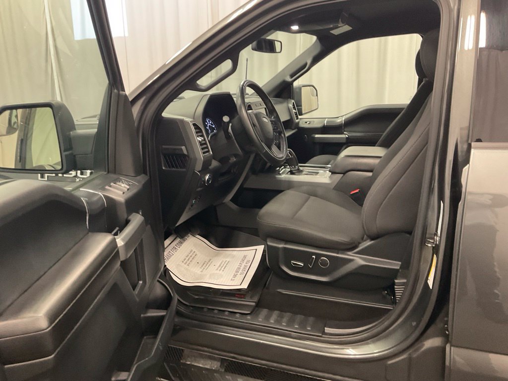 Used 2018 Ford F150 XLT w/ Equipment Group 302A Luxury AWD/4WD image 23