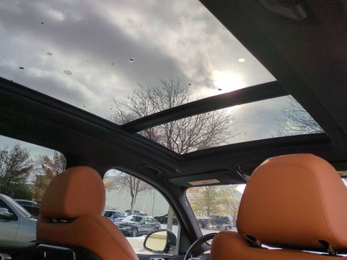 Certified 2024 BMW X5 xDrive40i w/ M Sport Package image 22