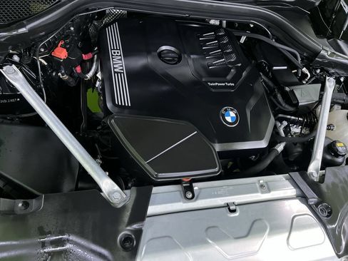Used 2022 BMW X4 xDrive30i w/ M Sport Package 2 AWD/4WD image 32