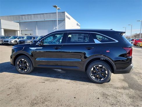 New 2026 Kia Sorento S image 8