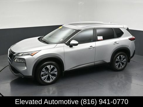 Used 2022 Nissan Rogue SV w/ SV Premium Package AWD/4WD image 25