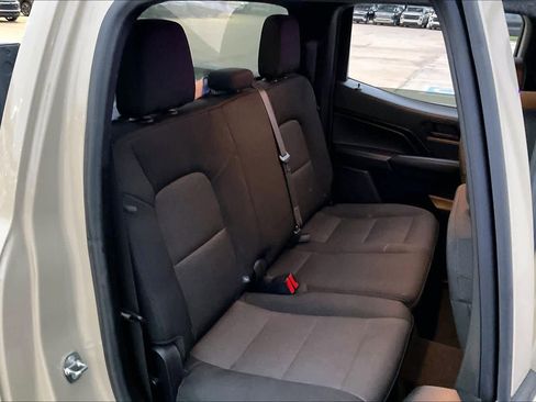 Certified 2023 Chevrolet Colorado W/T image 18