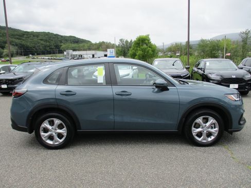 Certified 2024 Honda HR-V LX image 4