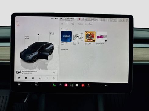 Used 2025 Tesla Model Y Long Range RWD image 11