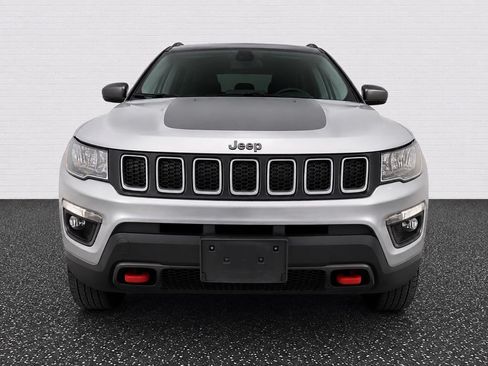 Used 2019 Jeep Compass Trailhawk AWD/4WD image 6
