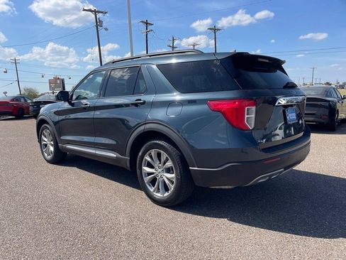 Used 2023 Ford Explorer XLT w/ Equipment Group 202A RWD image 5