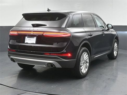 Certified 2024 Lincoln Corsair AWD image 3