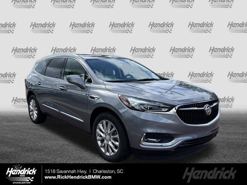 Used 2019 Buick Enclave Premium w/ Experience Buick Package FWD image 1