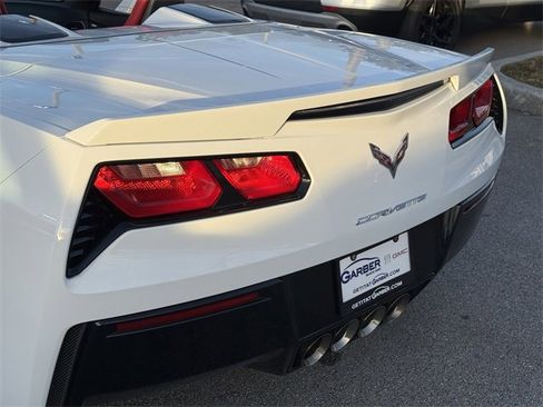 Used 2017 Chevrolet Corvette Stingray Z51 image 12